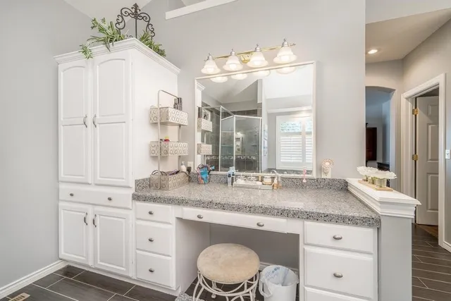 $494,999 | 32 Shadybrook Drive, Wellington, KS 67152