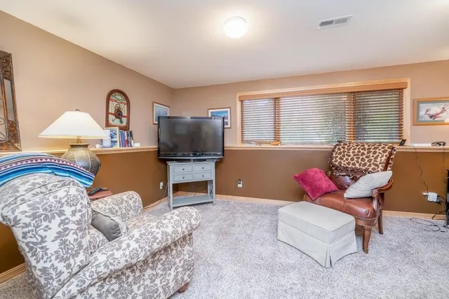 $494,999 | 32 Shadybrook Drive, Wellington, KS 67152