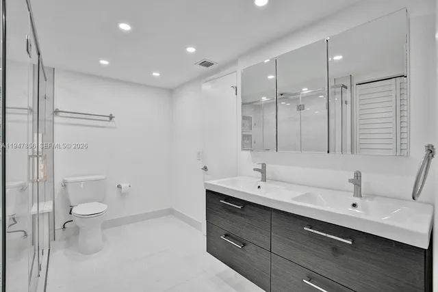 $2,800 | 10102 Southwest 77th Court, Unit 10102, Miami, FL 33156