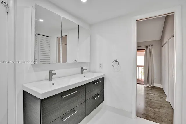 $2,800 | 10102 Southwest 77th Court, Unit 10102, Miami, FL 33156