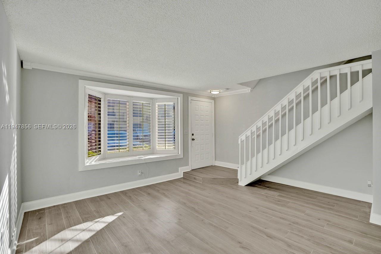 10102 Southwest 77th Court, Unit 10102 Miami, FL 33156 - Photo 4 of 34