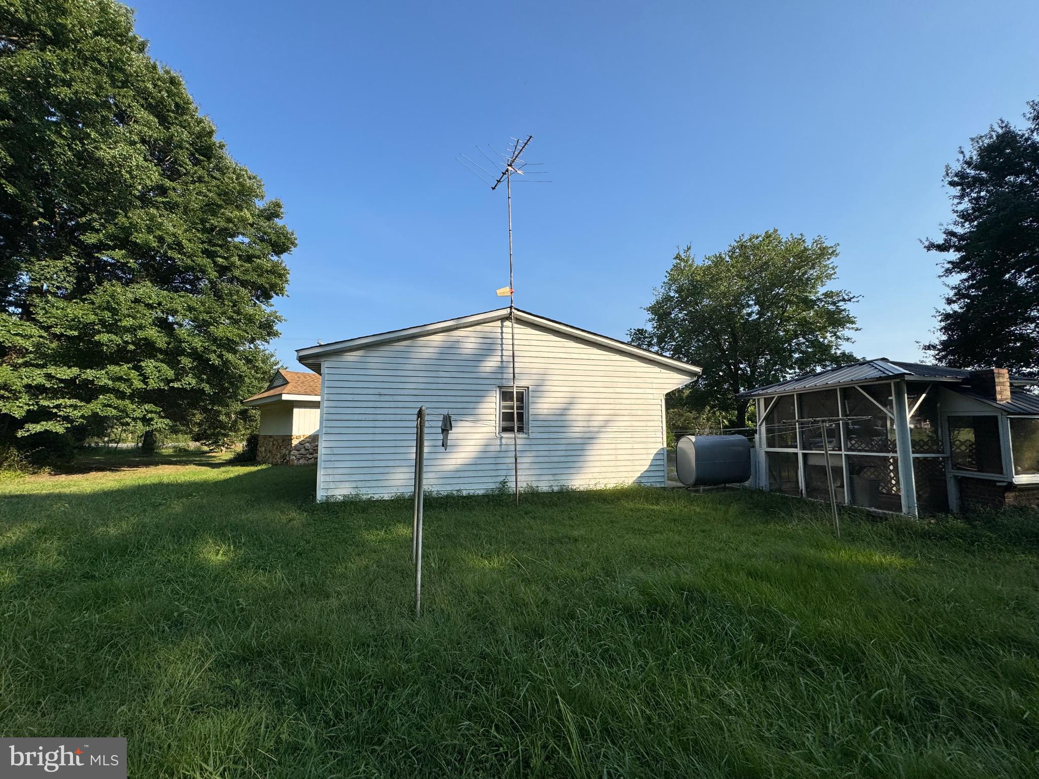 17990 Henderson Road Marydel, MD 21649 - Photo 3 of 24 a view of a backyard