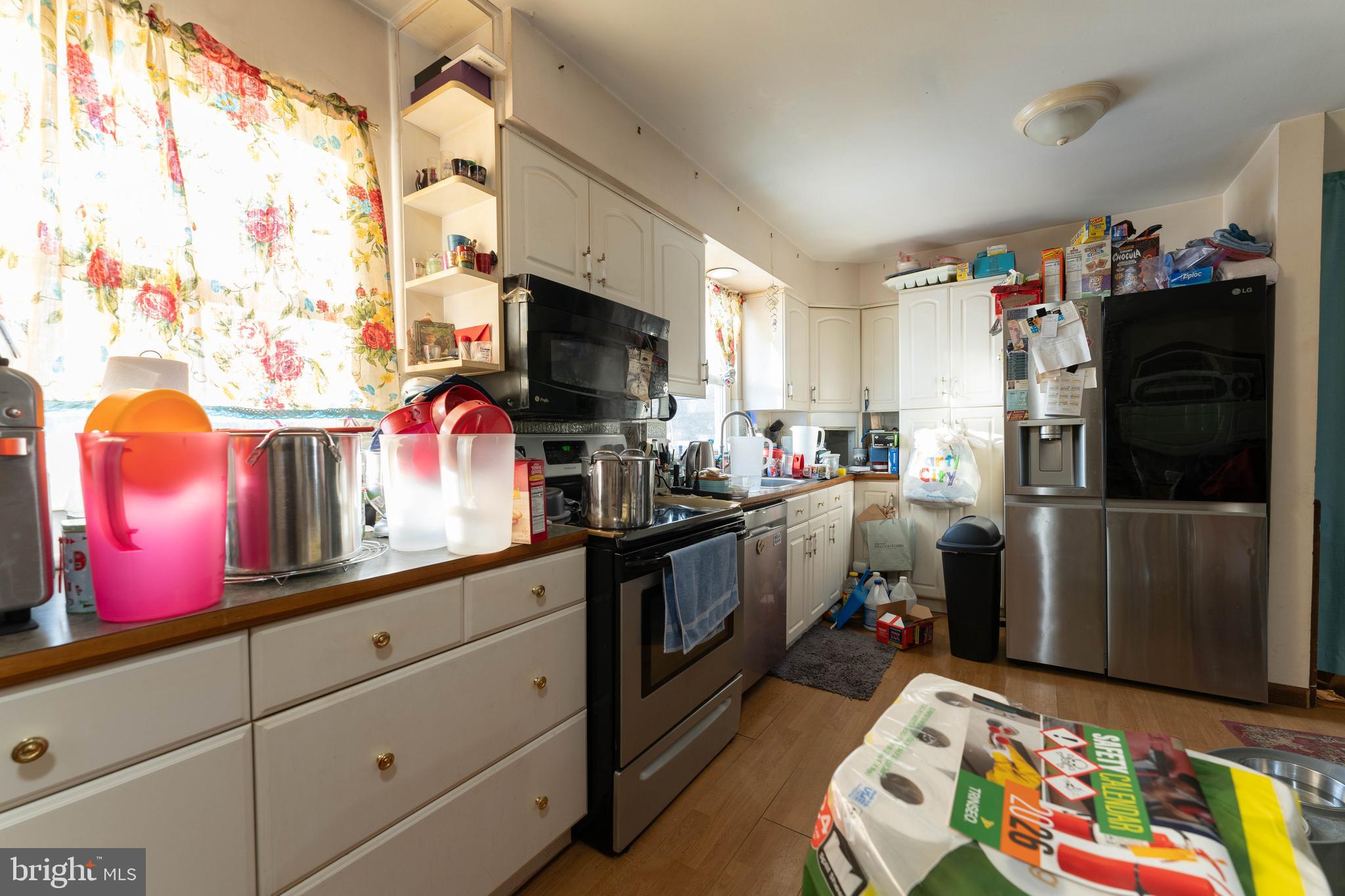 3307 Sheldon Avenue Bristol, PA 19007 - Photo 3 of 16