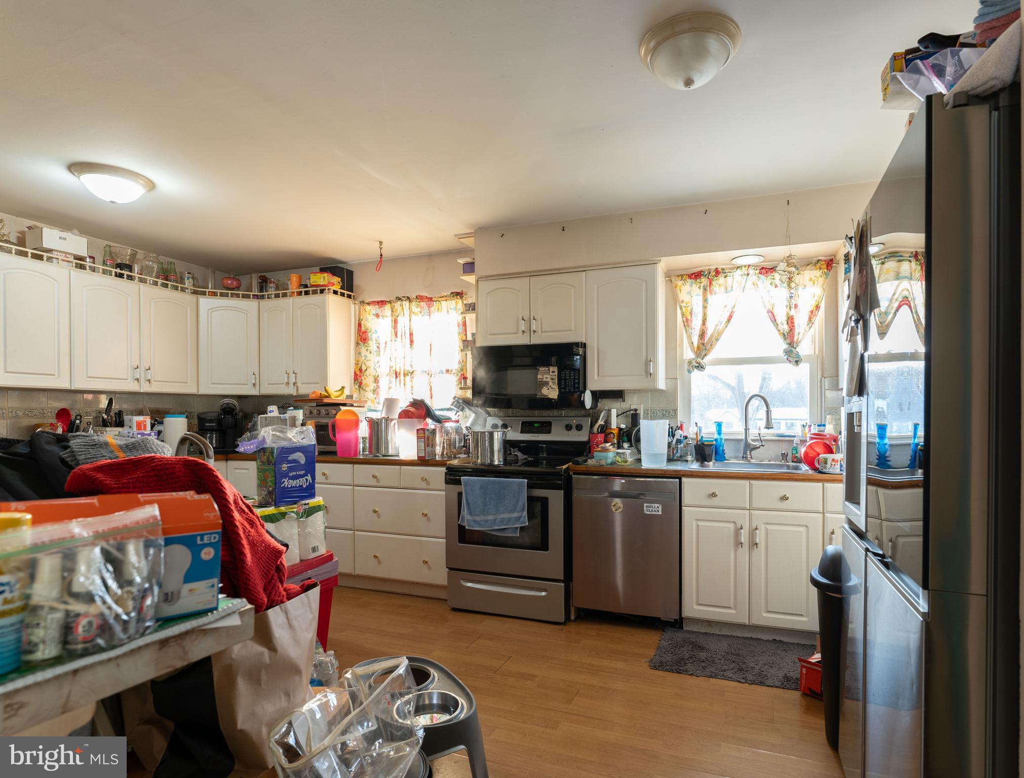 3307 Sheldon Avenue Bristol, PA 19007 - Photo 4 of 16