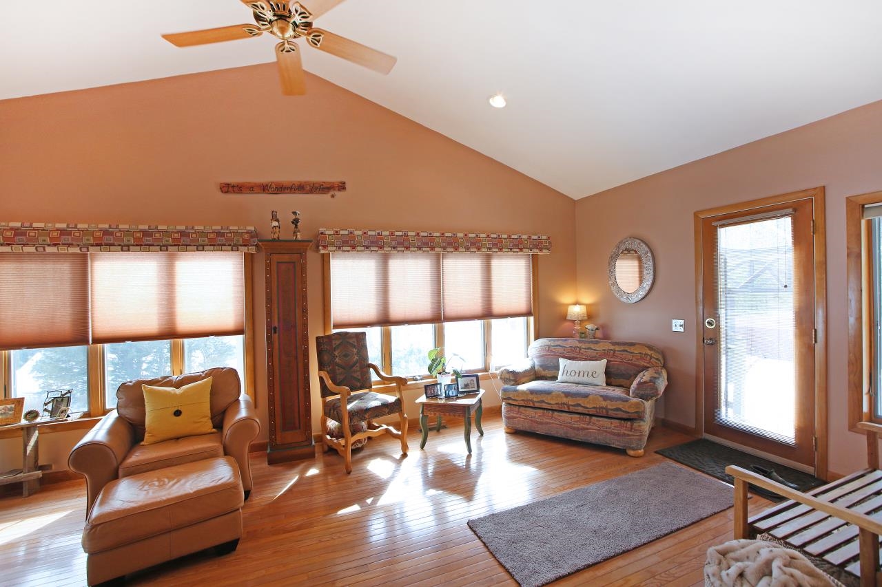1 Grandview Avenue Derry, NH 03038 - Photo 22 of 60