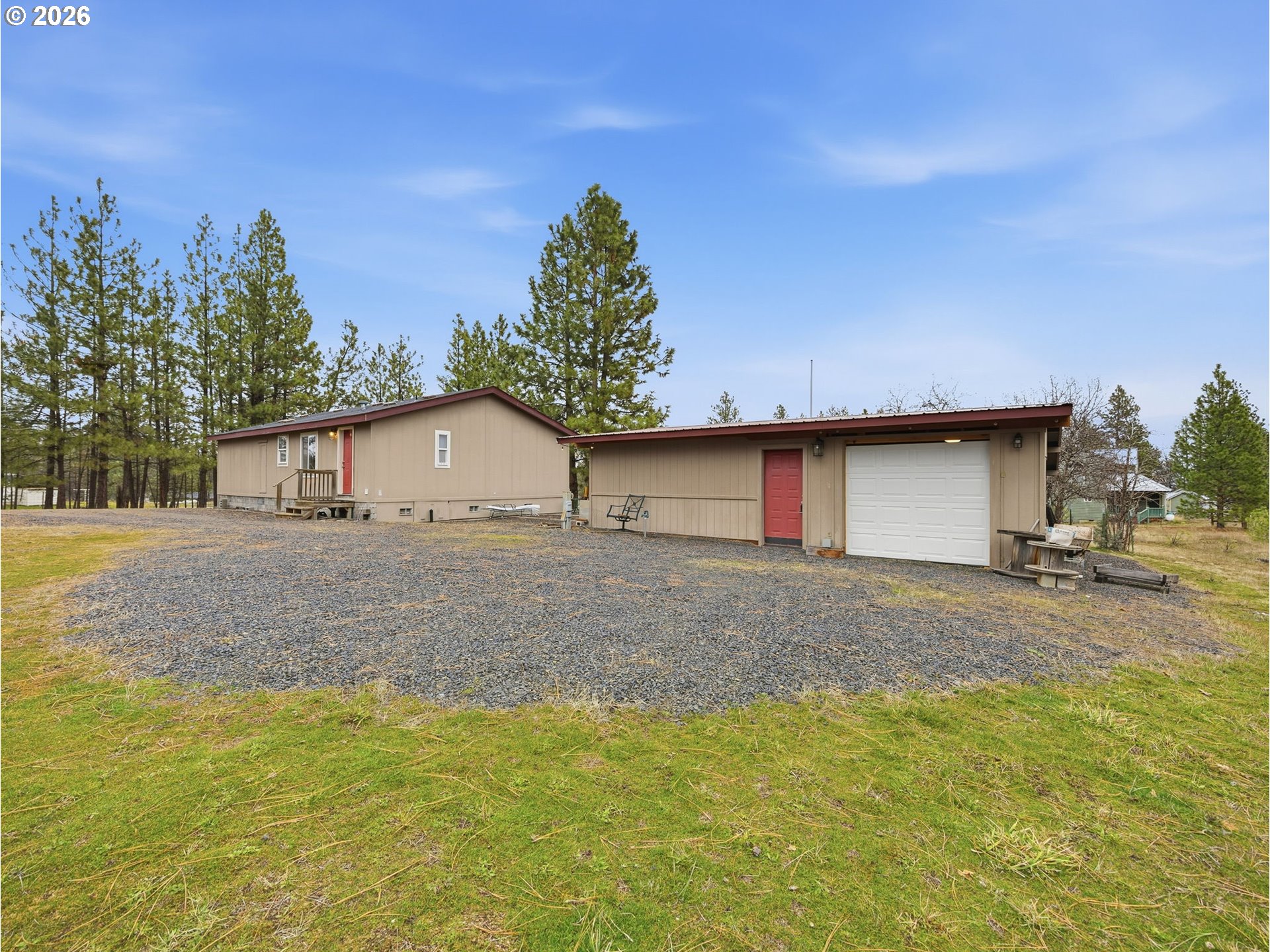 271 South Fairway Road, Unit B Tygh Valley, OR 97063 - Photo 19 of 31 Shop