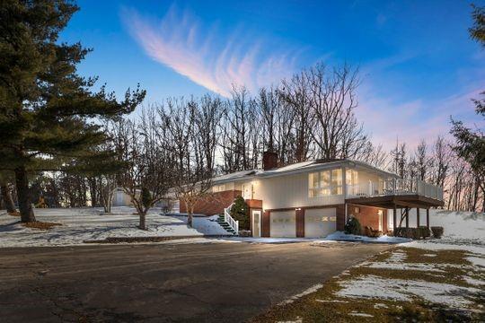 124 Reservoir Road Mars, PA 16046 - Photo 1 of 25 Gallery Image 1