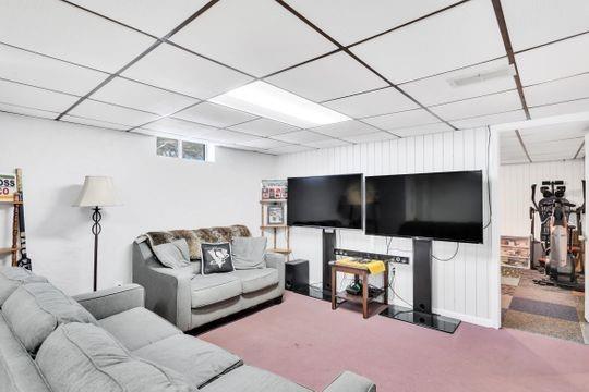 124 Reservoir Road Mars, PA 16046 - Photo 17 of 25 Gallery Image 17