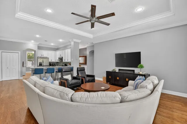 $7,000 | 11 Lake Eden Drive, Boynton Beach, FL 33435