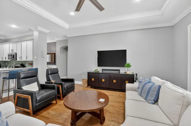 $7,000 | 11 Lake Eden Drive, Boynton Beach, FL 33435