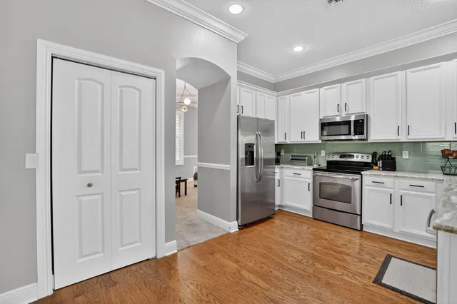 $7,000 | 11 Lake Eden Drive, Boynton Beach, FL 33435