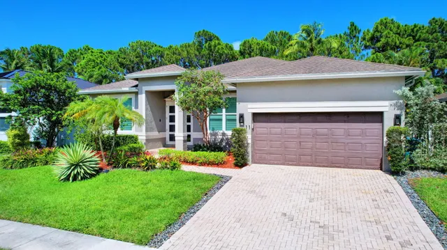 $7,000 | 11 Lake Eden Drive, Boynton Beach, FL 33435