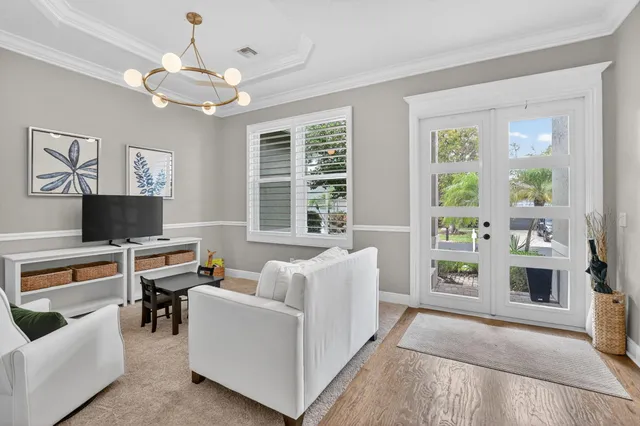 $7,000 | 11 Lake Eden Drive, Boynton Beach, FL 33435