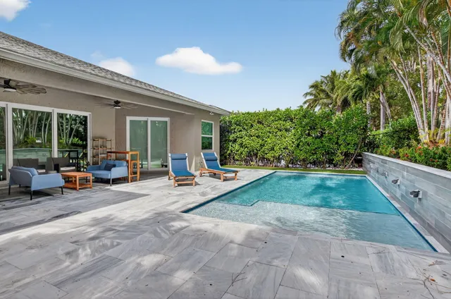 $7,000 | 11 Lake Eden Drive, Boynton Beach, FL 33435