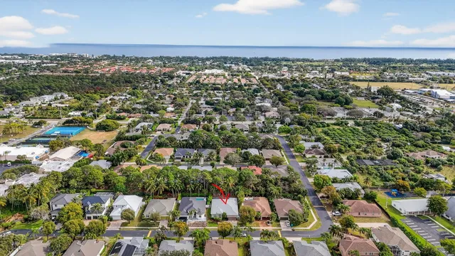 $7,000 | 11 Lake Eden Drive, Boynton Beach, FL 33435