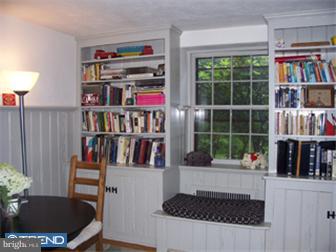 4 Blackthorn Road Wallingford, PA 19086 - Photo 6 of 12 Family Room