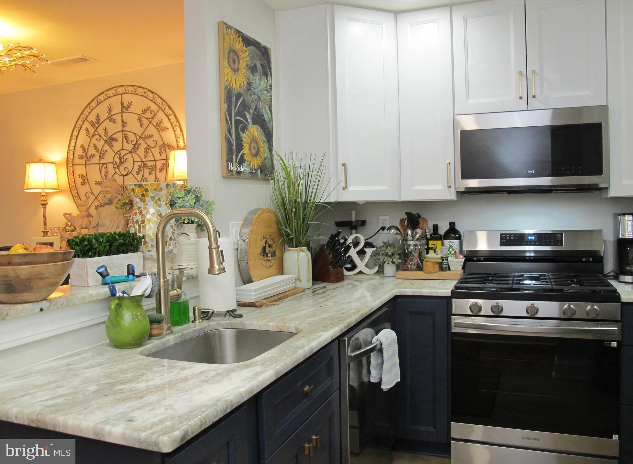 91 Center Lane Mount Laurel, NJ 08054 - Photo 13 of 27 Marble Counters