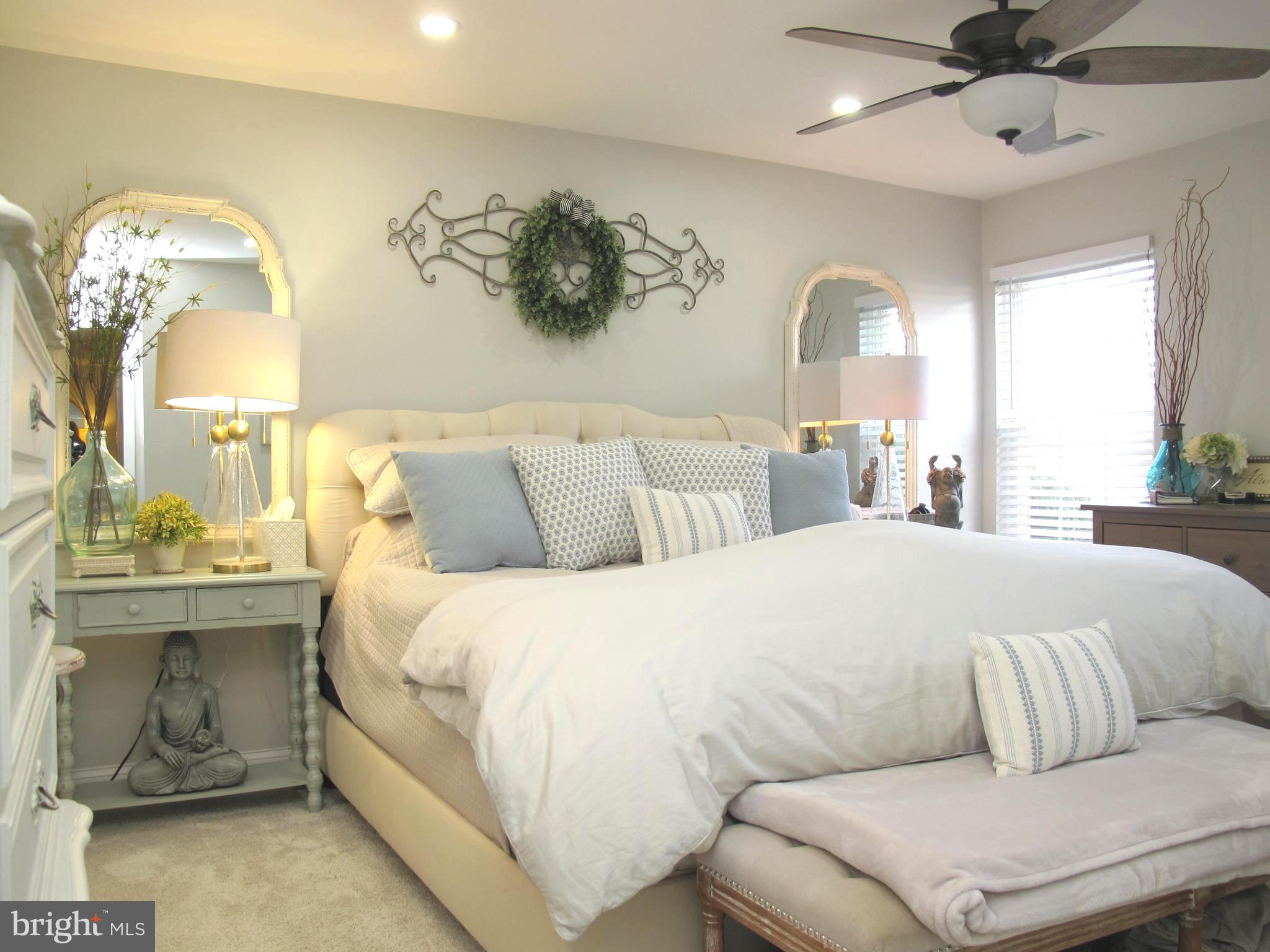 91 Center Lane Mount Laurel, NJ 08054 - Photo 16 of 27 Primary Bedroom