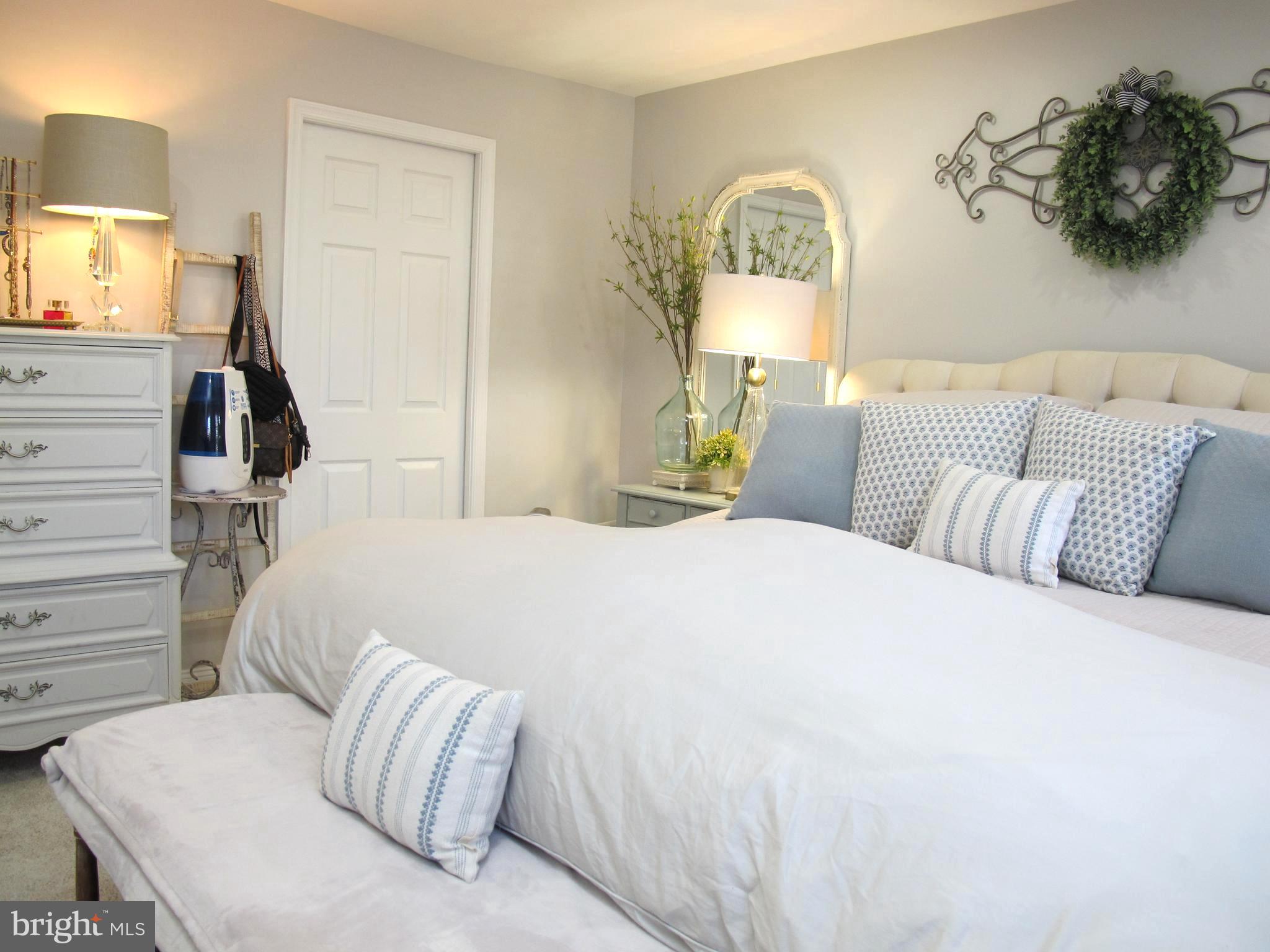 91 Center Lane Mount Laurel, NJ 08054 - Photo 17 of 27 Pocket Door to bathroom