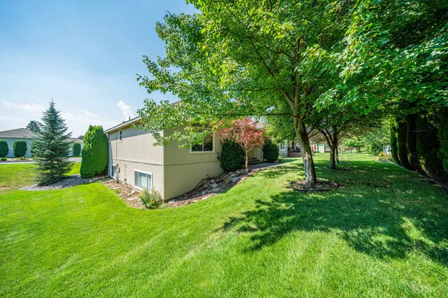 $2,250 | 2815 East 62nd Lane, Spokane, WA 99223