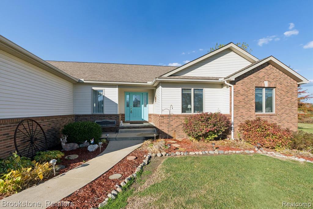 70865 Place Road Richmond, MI 48062 - Photo 5 of 44 Gallery Image 5