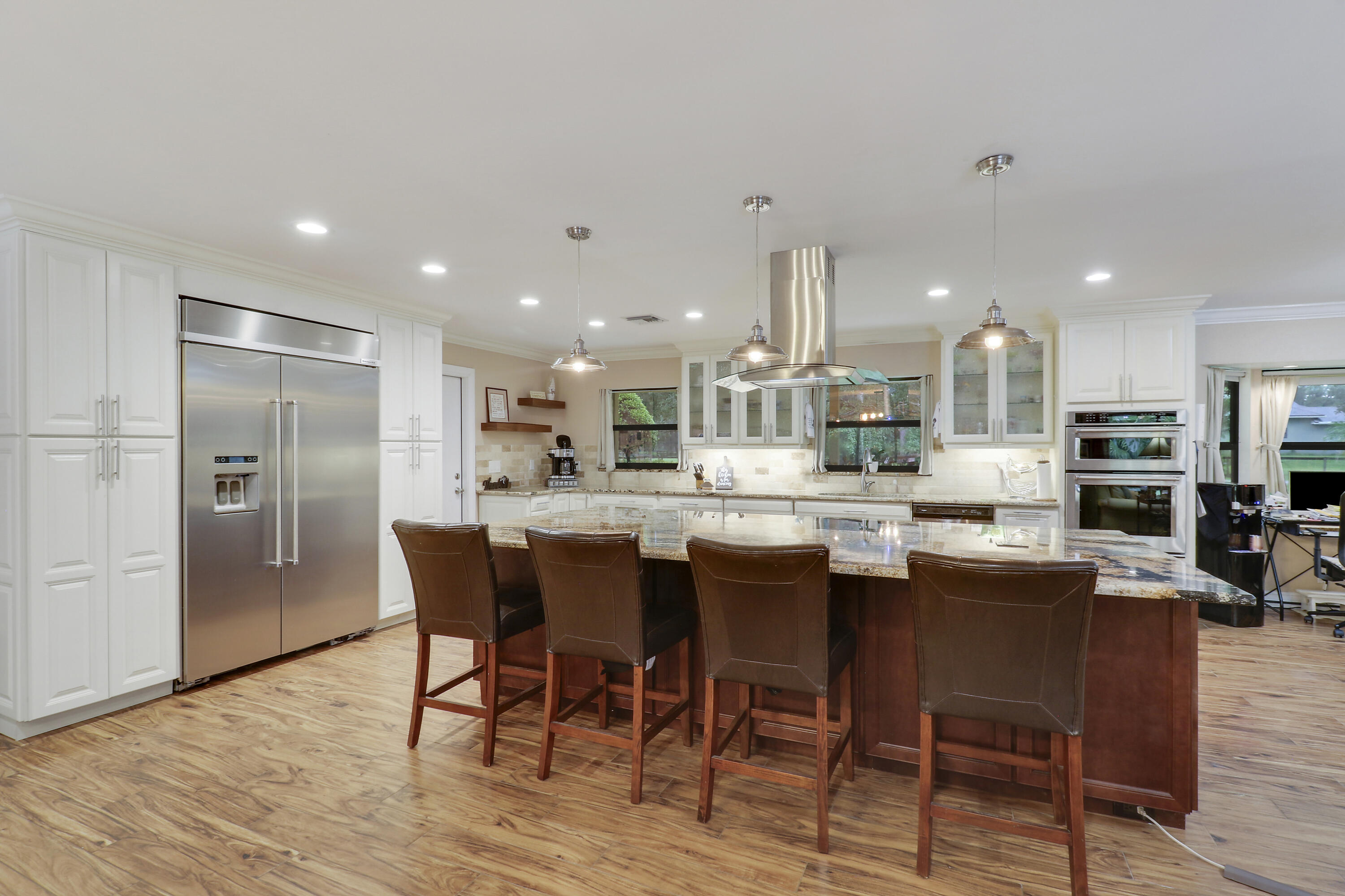 12818 Old Indiantown Road Jupiter, FL 33478 - Photo 13 of 60 Declutter2-11