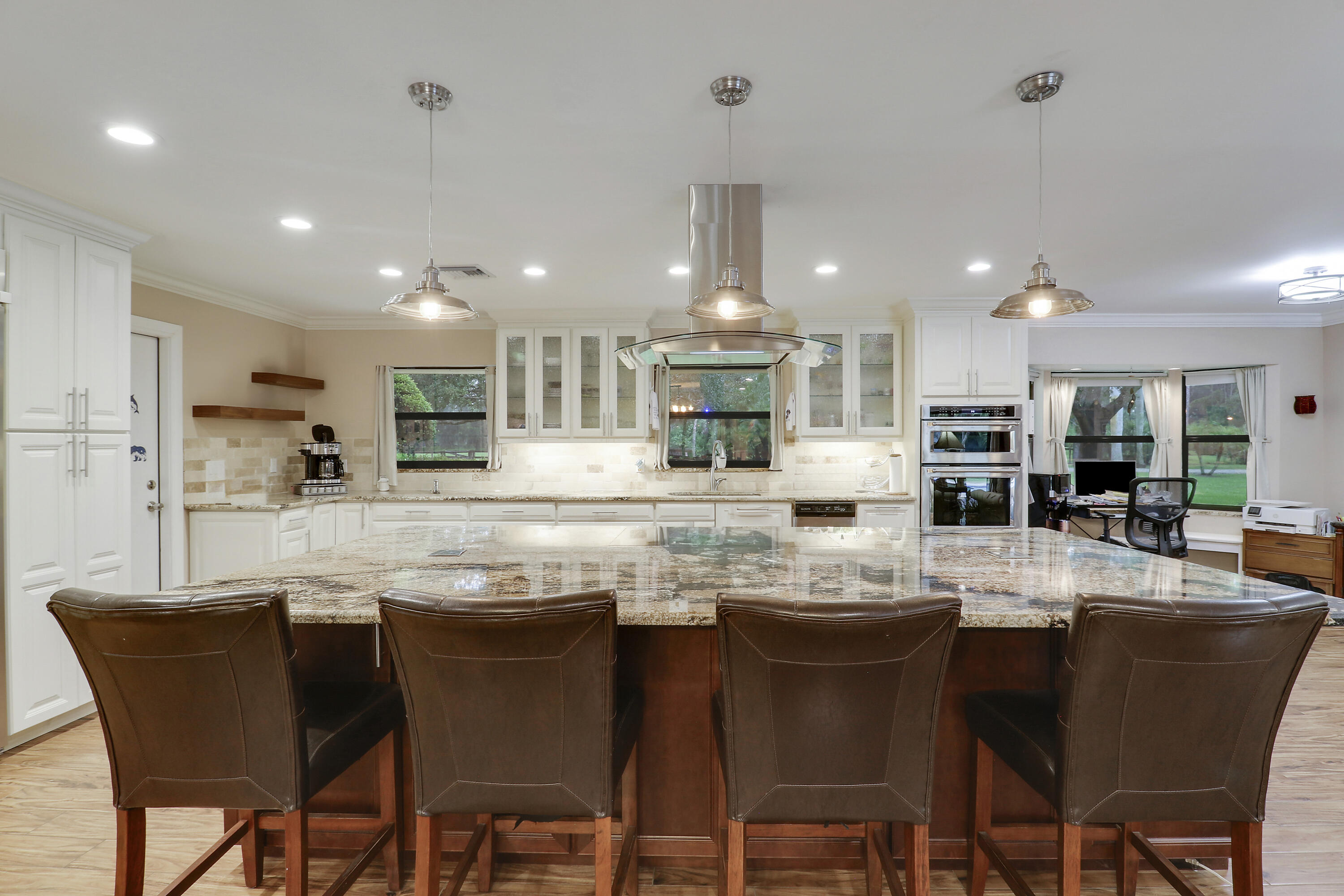 12818 Old Indiantown Road Jupiter, FL 33478 - Photo 14 of 60 Declutter2-12