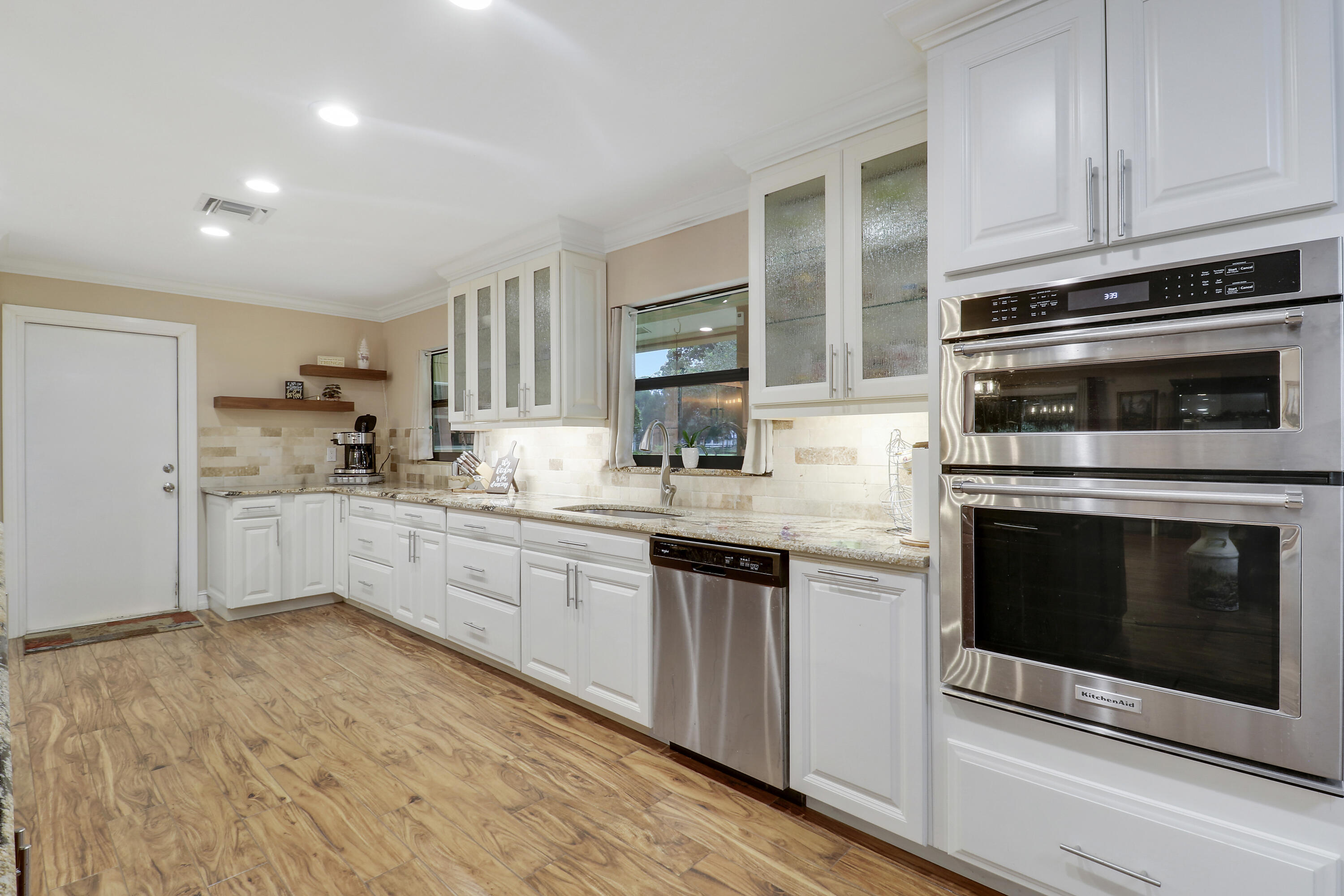 12818 Old Indiantown Road Jupiter, FL 33478 - Photo 15 of 60 Declutter2-9