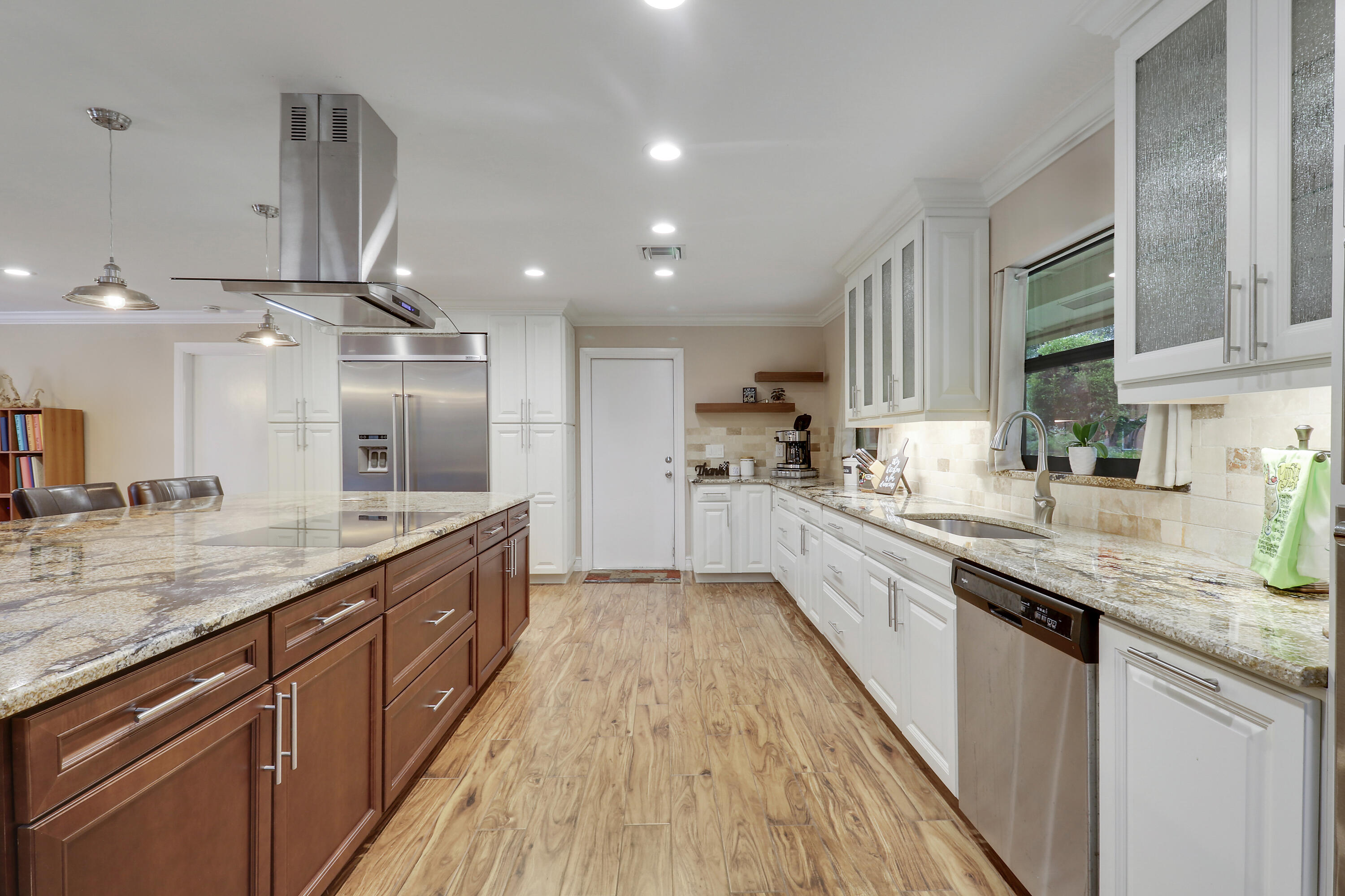 12818 Old Indiantown Road Jupiter, FL 33478 - Photo 16 of 60 Declutter2-10