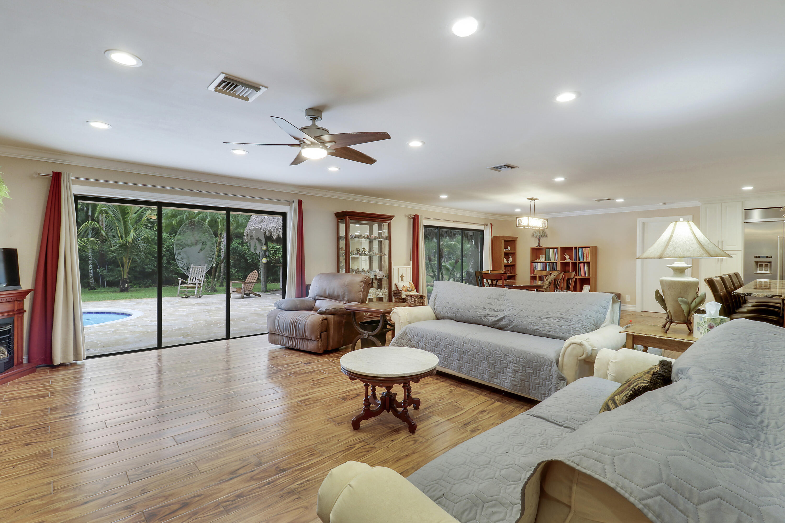 12818 Old Indiantown Road Jupiter, FL 33478 - Photo 19 of 60 Declutter2-2