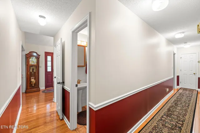 $625,000 | 7820 Jefferson Oaks Drive, Knoxville, TN 37938