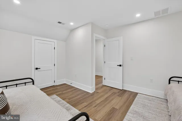 $6,500 | 907 Lawrence Street Northeast, Washington, DC 20017