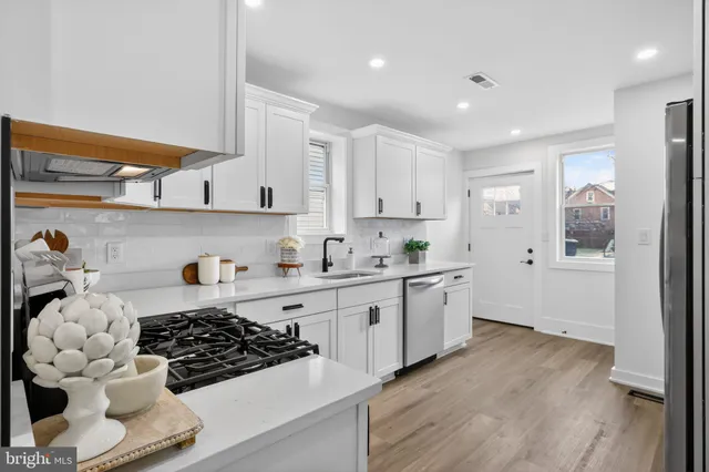 $6,500 | 907 Lawrence Street Northeast, Washington, DC 20017