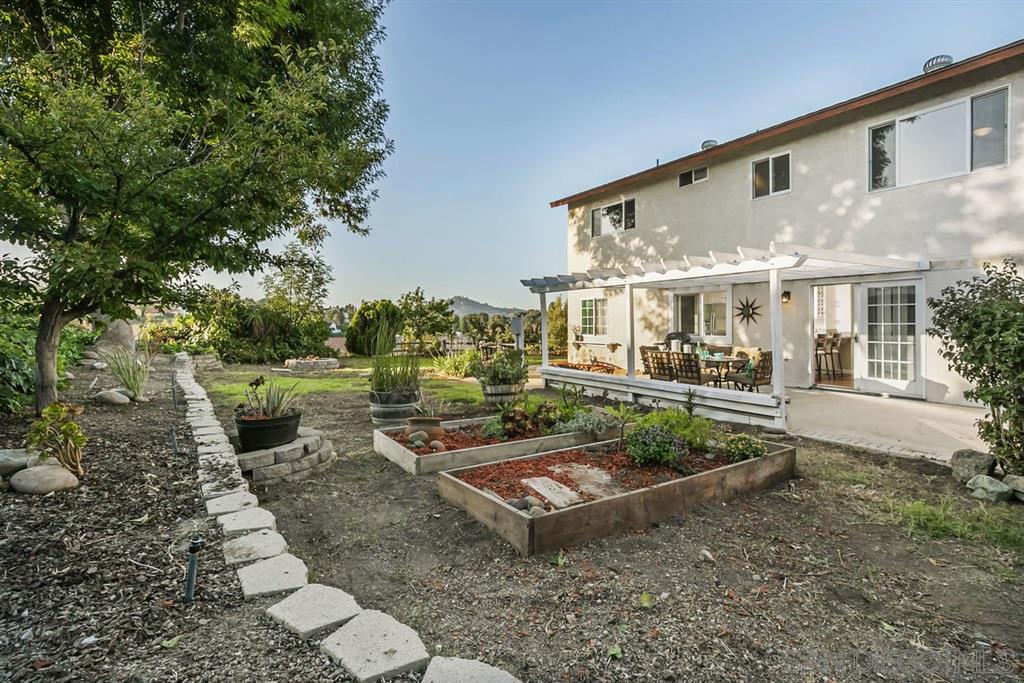 2406 Butteside Place Spring Valley, CA 91977 - Photo 13 of 25 Gallery Image 13