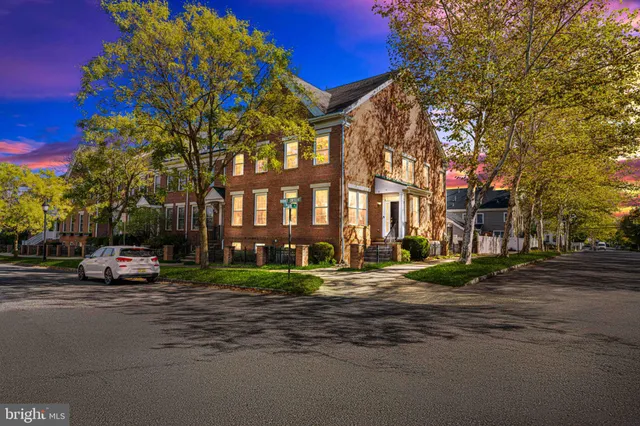 $769,000 | 102 Burnet Crescent, Robbinsville, NJ 08691