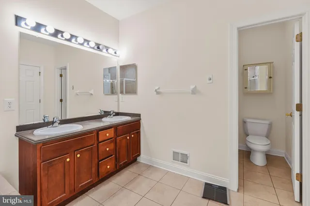 $769,000 | 102 Burnet Crescent, Robbinsville, NJ 08691