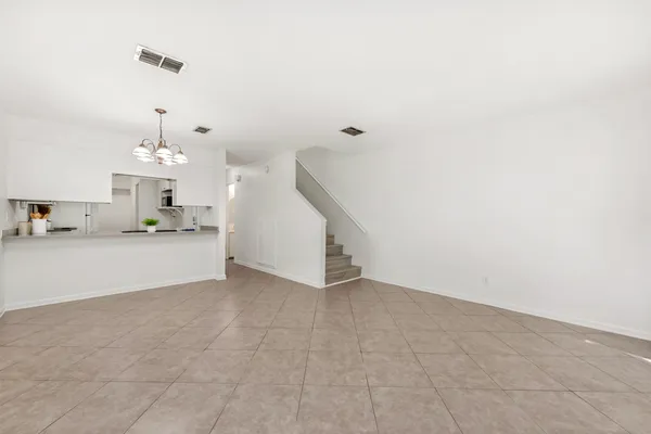 $1,995 | 337 Woodham Court, Fort Walton Beach, FL 32547