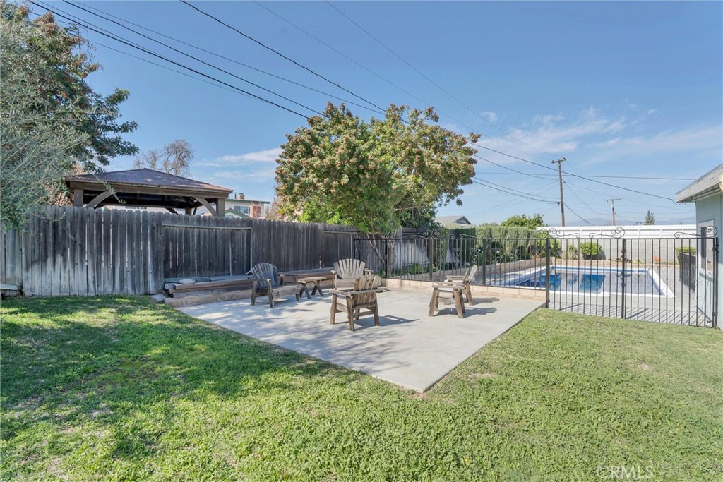 1067 Adel Avenue Walnut, CA 91789 - Photo 4 of 35