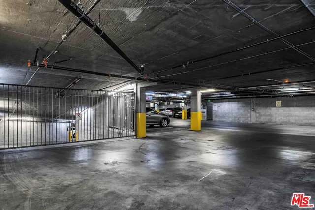 $4,395 | 1260 South Corning Street, Unit 205, Los Angeles, CA 90035