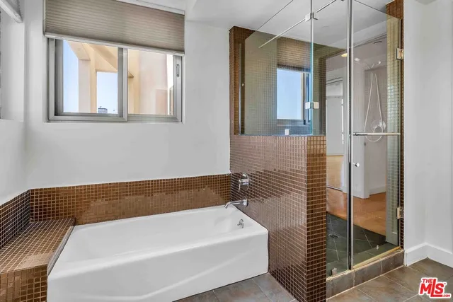 $4,395 | 1260 South Corning Street, Unit 205, Los Angeles, CA 90035