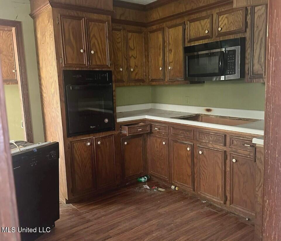 147 12 Oaks Trace Canton, MS 39046 - Photo 2 of 9 3