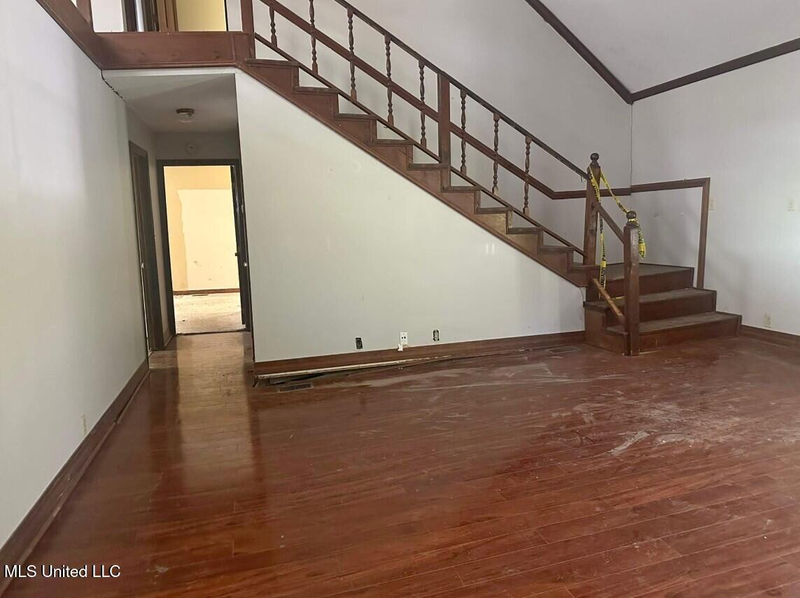 147 12 Oaks Trace Canton, MS 39046 - Photo 4 of 9 5