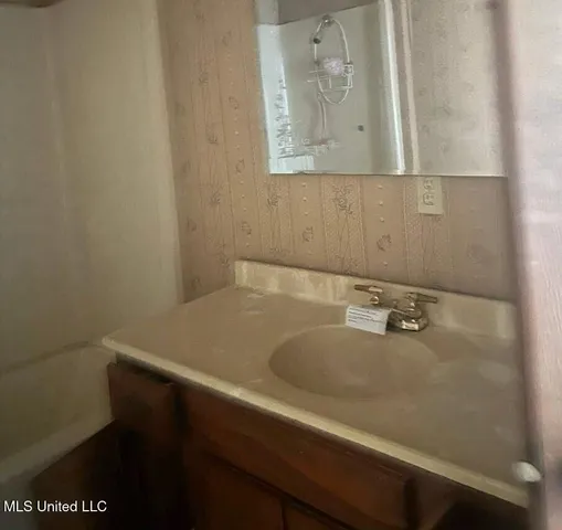 $75,000 | 147 12 Oaks Trace, Canton, MS 39046