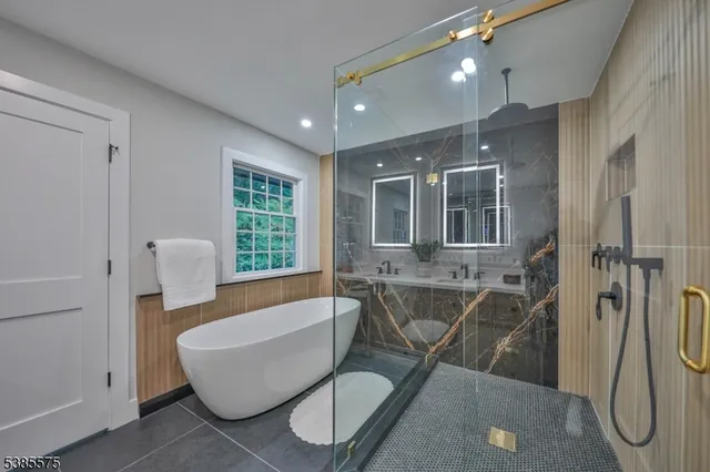 a view of walk in closet