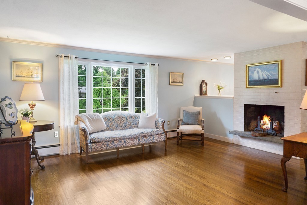 27 Ames Road Sudbury, MA 01776 - Photo 8 of 30 Gallery Image 8
