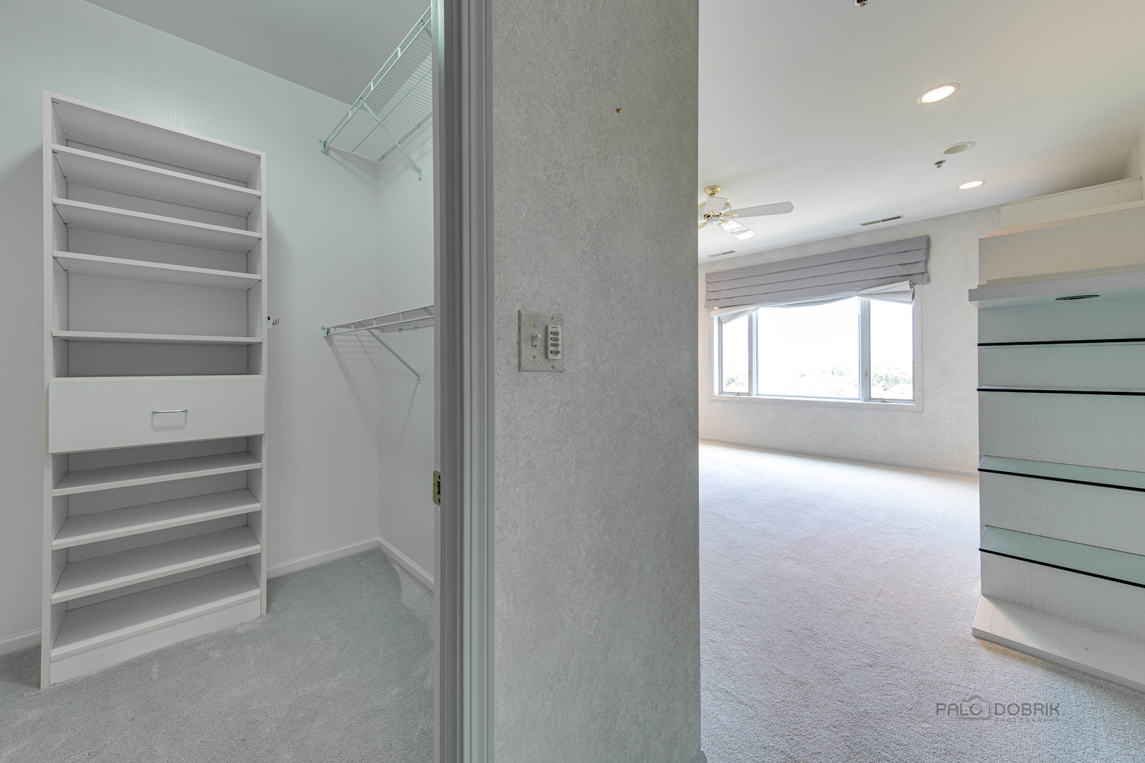 211 Rivershire Lane, Unit 602 Lincolnshire, IL 60069 - Photo 20 of 38 a view of an empty room with a window