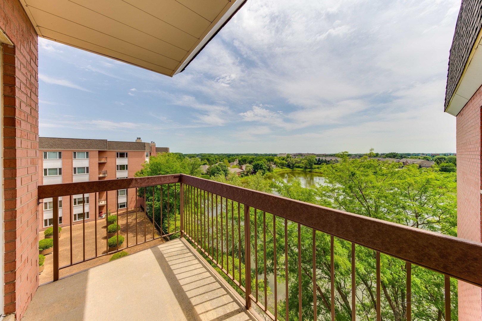 211 Rivershire Lane, Unit 602 Lincolnshire, IL 60069 - Photo 8 of 38 a view of balcony with outdoor space