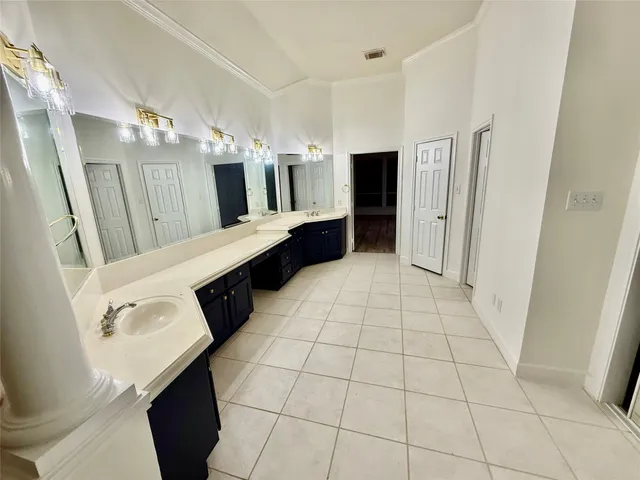 $624,990 | 8715 Rippling Water Drive, Sugar Land, TX 77479