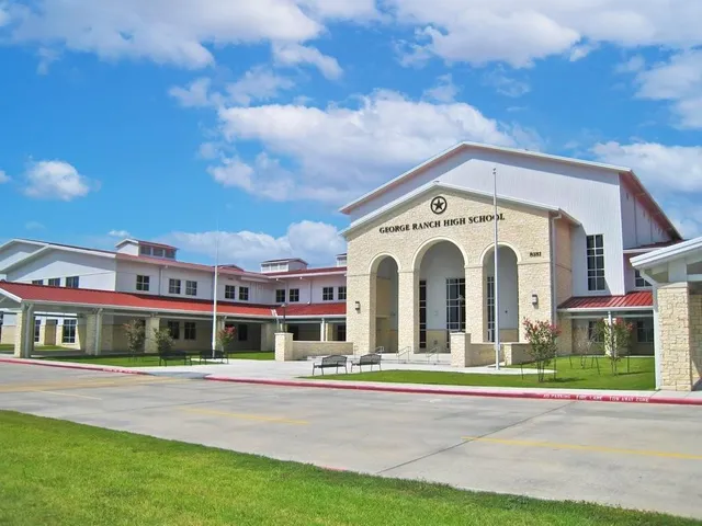 $624,990 | 8715 Rippling Water Drive, Sugar Land, TX 77479