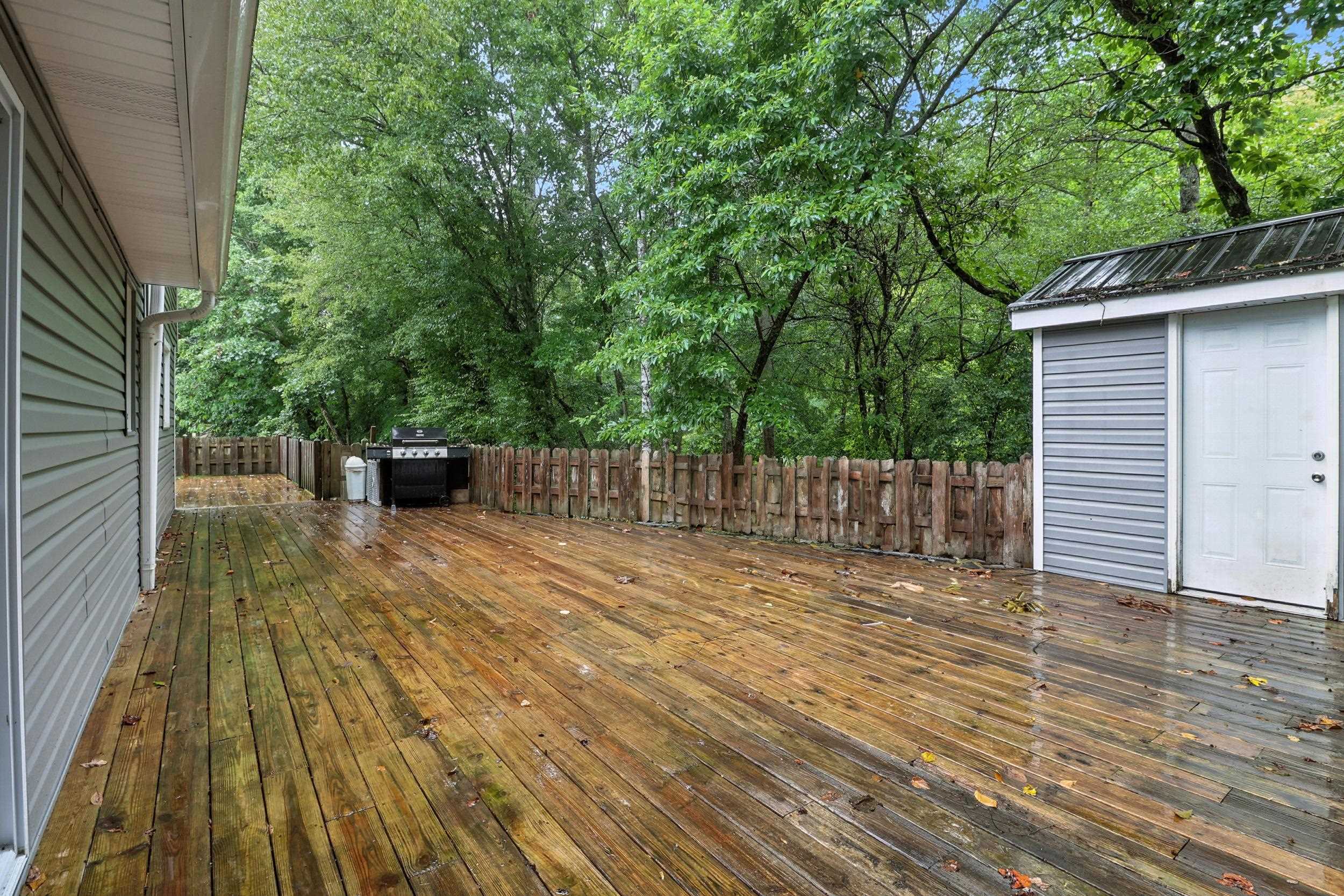 8978 Hurricane Creek Road Winfield, WV 25213 - Photo 28 of 32 Gallery Image 28